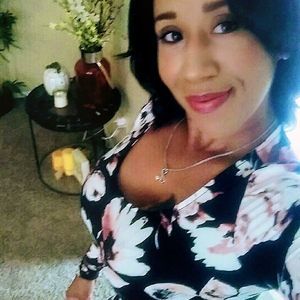 Meet your Posher, Candice